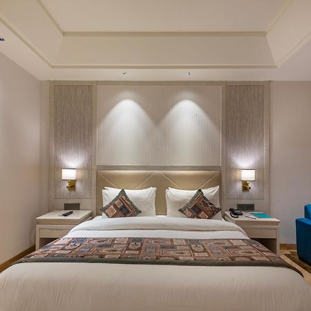 Sandoz Amritsar Near Golden Temple Екстер'єр фото
